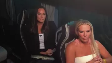 Camiseta sin mangas de punto acanalado de Prada usada por Meredith Marks como se ve en The Real Housewives of Salt Lake City (T04E13)