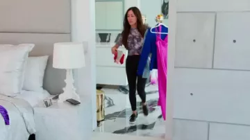 Lululemon Align™ High-Rise Pant with Pockets 28" worn by Angie Katsanevas as seen in The Real Housewives of Salt Lake City (S04E13)