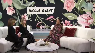 MISA Los Angeles Robe longue à fente florale à nœud noué Daphne portée par Nicole Avant, comme on le voit dans Today with Hoda & Jenna le 6 décembre 2023