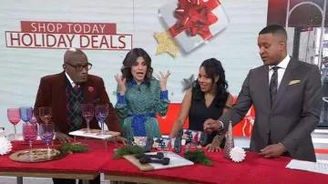 Vestido camisero de manga larga Boden Kate Geo Print usado por Adrianna Barrionuevo como se ve en Today el 8 de diciembre de 2023