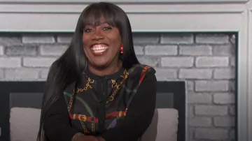 Lauren Ralph Lauren Belting-Print Twill & Jersey Cardigan worn by Sheryl Underwood as seen in The Talk on December 7, 2023