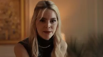 Collar de eslabones graduados Tiffany HardWear usado por Lana (Alyson Gorske) como se ve en Obliterated (S01E07)