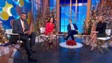 Veronica Beard Aster Tweed Mini Vestido usado por Linsey Davis como se ve en Good Morning America el 5 de diciembre de 2023