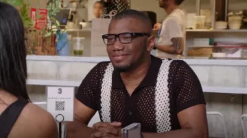 Forever 21 pure chemise au Crochet portée par Obed comme on le voit dans la famille Chantel (S05E05)