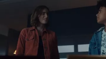 Veste en velours côtelé Forever 21 portée par Pam (Marnie McPhail) comme on le voit dans Orphan Black : Echoes (S01E03)