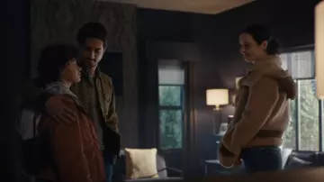 Allsaints Spot­ter Mil­i­tary Shirt worn by Jack (Avan Jogia) as seen in Orphan Black: Echoes (S01E04)