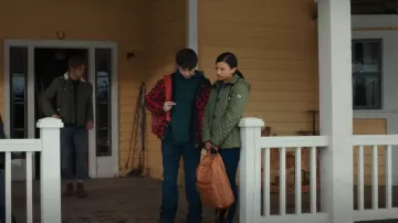 Veste en sequoia doublée de polaire Caterpillar pour homme portée par Alex Walter (Ashby Gentry) comme on le voit dans Ma vie avec les Walter Boys (S01E08)