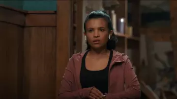 Lululemon Mist Over Windbreaker worn by Jackie Howard(Nikki Rodriguez) as seen in My Life with the Walter Boys (S01E02)