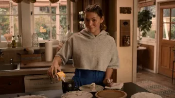 Nike Knockout Dri-Fit Women's Training Shorts worn by Izzie Taylor (Fivel Stewart) as seen in Atypical (S04E06)