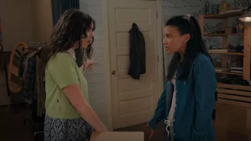 Obey Poppy Crop Cardigan worn by Grace (Ellie O'Brien) as seen in My Life with the Walter Boys (S01E04)