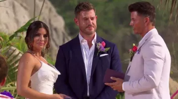 Grace Loves Lace Honey Rose Vestido usado por Mari Pepin como se ve en Bachelor in Paradise (T09E10)