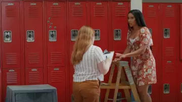 Madewell Sunflower Dress worn by Daisy Jiménez (Haskiri Velazquez) as seen in Saved by the Bell (S02E01)