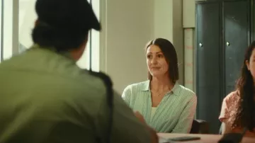 Chemise en lin mélangé à rayures Zara portée par Amy Silva (Suranne Jones) comme on le voit dans Vigil (S02E02)