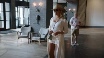 Steve Madden Dust In The Wind Cárdigan usado por Gizelle Bryant como se ve en The Real Housewives of Potomac (T08E06)