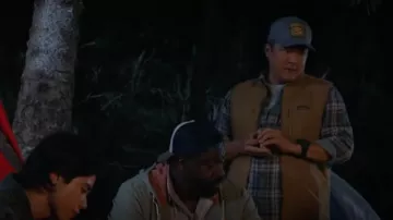 Patagonia All Seasons Hemp Canvas Vest worn by Detective Gordon Katsumoto (Tim Kang) as seen in Magnum P.I. (S05E18)