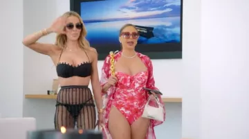 La Perla Graphique Couture Maillot de bain dos nu rembourré à bande noire porté par Lisa Hochstein comme on le voit dans The Real Housewives of Miami (S06E07)