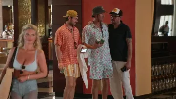Duvin Design Company Traveler Swim Short usado por Craig Conover como se ve en Southern Charm (T09E13)