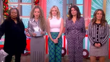 Veronica Beard Adriel Houndstooth Tweed Minifalda usada por Alyssa Farah como se ve en The View el 13 de diciembre de 2023