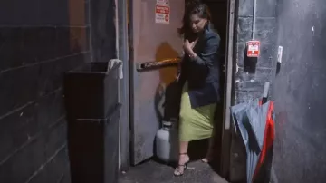 Steve Madden Shantelle Negro usado por Leva Bonaparte como se ve en Southern Hospitality (S02E01)