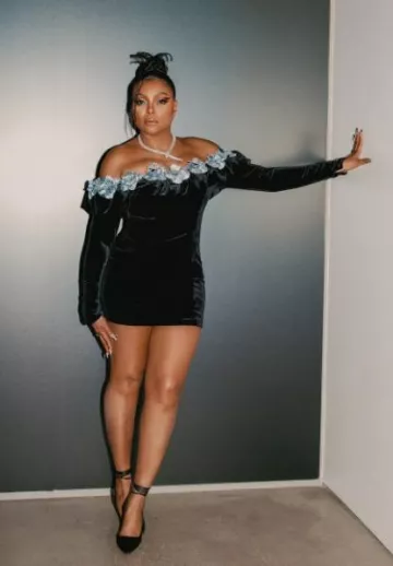 Collier Bvlgari Serpenti émeraude et diamants porté par Taraji P. Henson sur son post Instagram le 7 décembre 2023