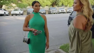 Moda Nova Valeria Vestido largo sin espalda usado por Mia Thornton como se ve en The Real Housewives of Potomac (S08E07)
