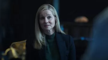 Cefinn Josephine Blazer worn by Wendy Byrde (Laura Linney) as seen in Ozark (S04E03)