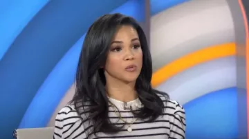 Frame Ruched Striped Cashmere Sweater worn by Laura Jarrett as seen in Today on December 19, 2023