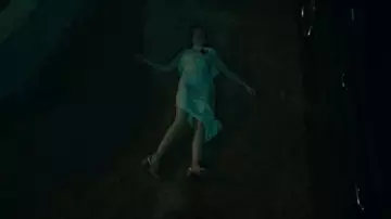 Cl by Laundry Chinese Laundry Jody Ankle Strap Sandal portée par Ruth Langmore (Julia Garner) comme on le voit dans Ozark (S04E14)