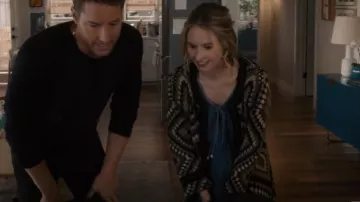 Robe longue à épaules dénudées à plusieurs niveaux de Michael Kors portée par Madison Simmons (Caitlin Thompson) comme on le voit dans This Is Us (S06E05)