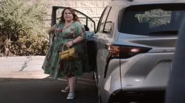 Kiyonna Viena Maxi Vestido usado por Kate Pearson (Chrissy Metz) como se ve en This Is Us (T06E12)