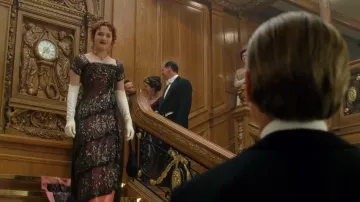 Vestido rojo usado por Rose Dewitt Bukater (Kate Winslet) en el vestuario de la película Titanic