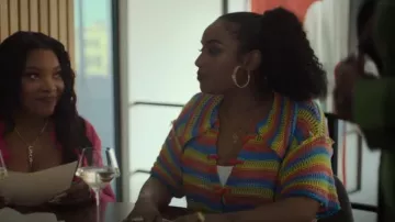 Camisa corta de flotador de Yan Yan usada por Shawna Clark (Aida Osman) como se ve en Rap Sh!t (S02E08)