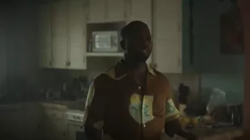 Chemise Allsaints Toulon à imprimé fleuri portée par Gat (Patrick Cage II) comme on le voit dans Rap Sh !t (S02E08)