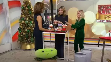Pantalon en velours Zara Straight Fit porté par Meredith Sinclair tel qu’on le voit dans Today with Hoda & Jenna le 22 décembre 2023