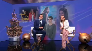 Alice + Olivia Hayes High-Waist Wide-Leg Cargo Pants worn by Eva Pilgrim as seen in Good Morning America on December 21, 2023