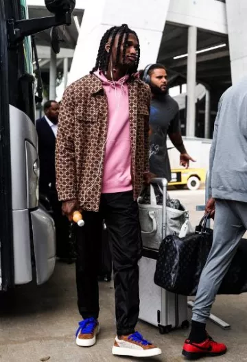 Sandro Beige & Brown Cross Checkered Jacket worn by CeeDee Lamb on the Instagram account @cee2x___