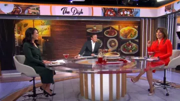 Banana Republic Ghita Polo Wrap Sweater Dress porté par Nancy Chen dans CBS Mornings le 26 décembre 2023