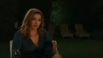 Vestido de Maje Rianne usado por Evie (Eleanor Tomlinson) como se ve en La pareja de al lado (T01E01)