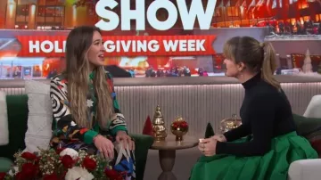 Top Manifest sin título en Theia usado por Lauren Daigle como se ve en The Kelly Clarkson Show el 22 de diciembre de 2023