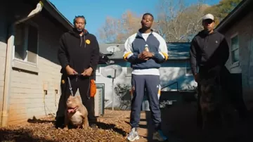 Pantalones de chándal Adidas Real Madrid azul marino y blanco 'Icon' usados por Ninho in Blue story feat. Lil Baby (Clip officiel)