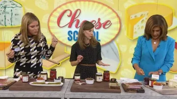 Pull à col rond en jacquard pied-de-poule Boss Furkina porté par Jenna Bush Hager comme on le voit dans Aujourd’hui avec Hoda et Jenna le