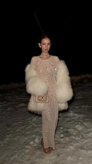 Bolso Gucci Jackie 1961 Mini Crystal Gg Lizard usado por Leonie Hanne en su historia de Instagram el 24 de diciembre de 2023