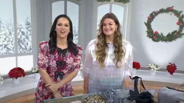 Minirobe à nœud floral Saloni Jamie portée par Laura Jarrett comme on le voit dans Today le 29 décembre 2023
