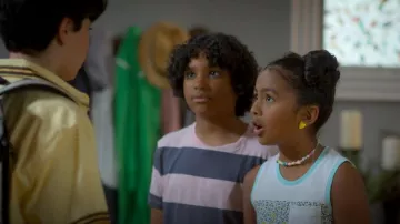 Ripzone Boys' Per­rault Col­or­block Tank worn by Jayden Henley (Delia Lisette Chambers) as seen in I Woke Up a Vampire (S01E06)
