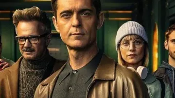 Veste en cuir marron portée par Berlín (Pedro Alonso) à Berlin (S01E01)