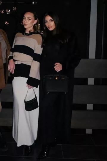 Khaite La botte Arizona portée par Olivia Culpo Hayley Sullivan sur son post Instagram le 31 décembre 2023