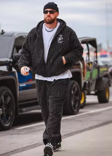 Etudes Black Rectangular Form Sunglasses worn by Travis Kelce on the Instagram account @killatrav