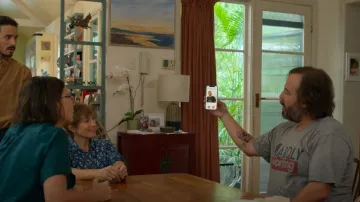 Lonely kids club Hard­ly Work­ing Tee worn by Dom Chalmers (Angus Sampson) as seen in Bump (S03E06)