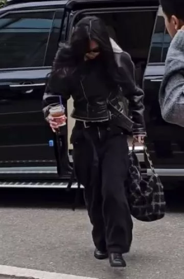 Adidas Originals Forum Bold Sneakers worn by Jennie Kim at Kbs Studios on January 2, 2024