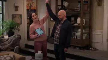 Victoria Beckham Alina Trousers worn by Julia Mariano (Abigail Spencer) as seen in Extended Family (S01E02)